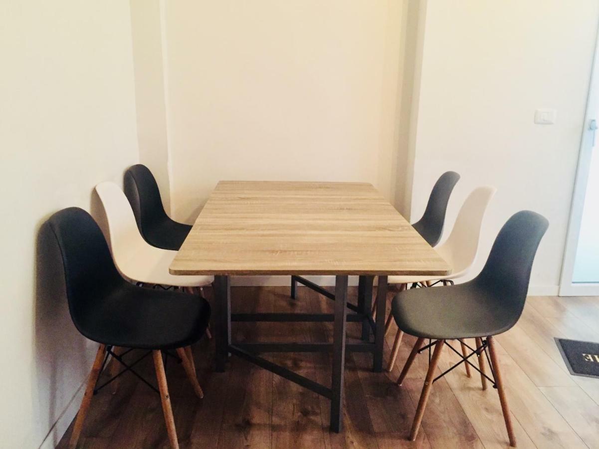Downtown Loft Apartment Bologna Bagian luar foto